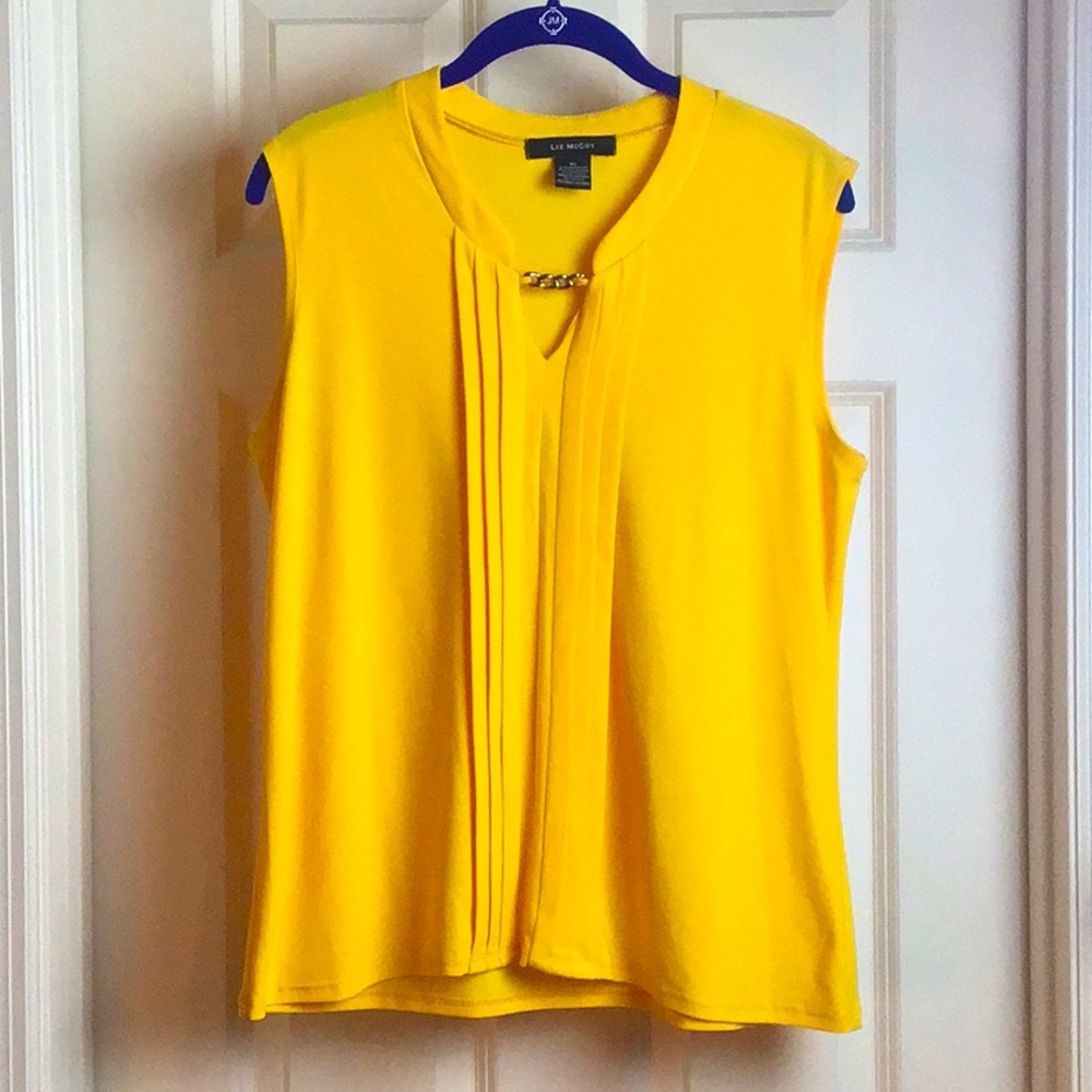 Liz McCoy 🌼 sleeveless blouse